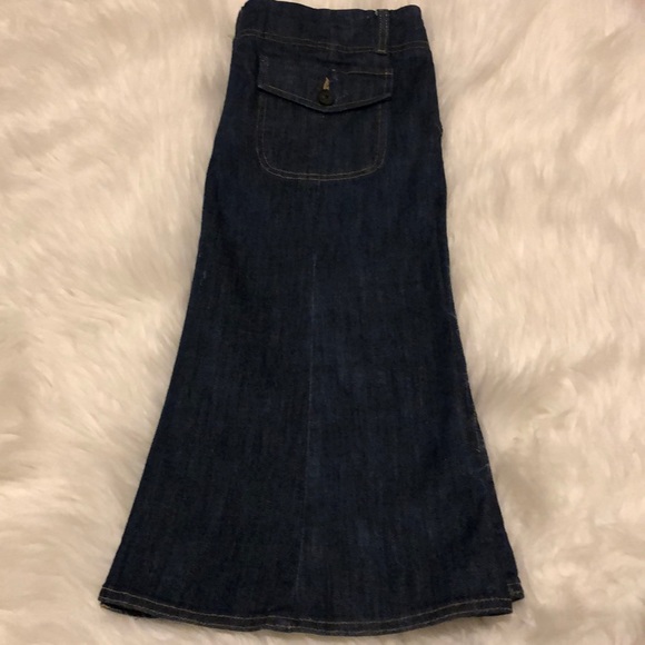 Theory Denim Skirt - Picture 1 of 8